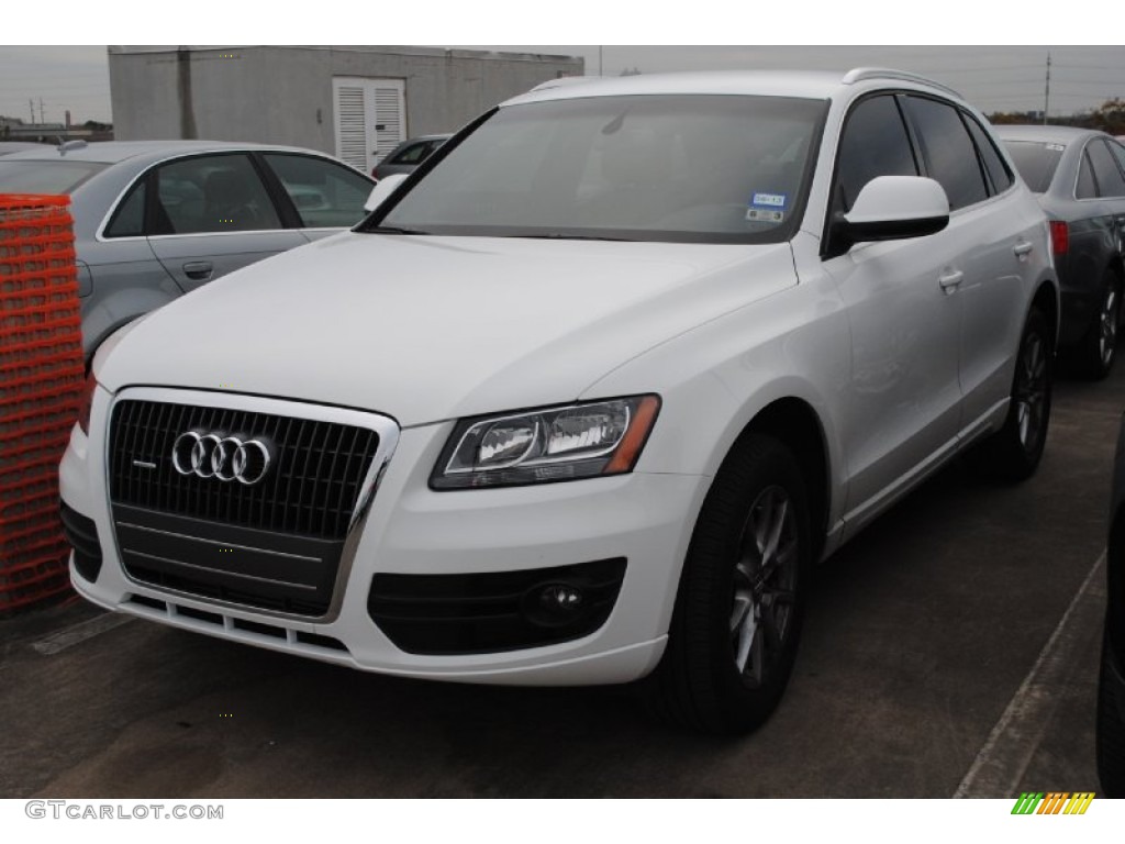 2011 Q5 2.0T quattro - Ibis White / Cinnamon Brown photo #3