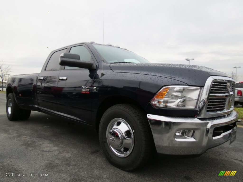 2012 Ram 3500 HD Big Horn Crew Cab Dually - True Blue Pearl / Dark Slate/Medium Graystone photo #4