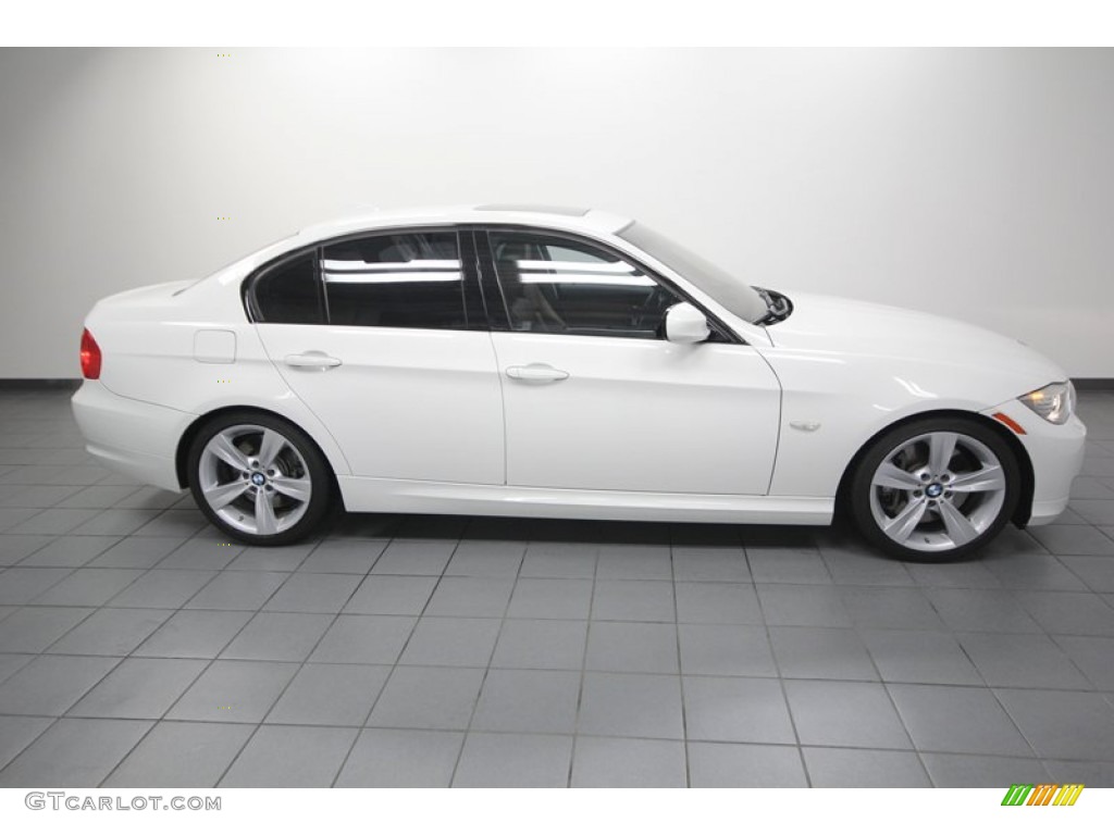 2009 3 Series 335i Sedan - Alpine White / Black photo #8