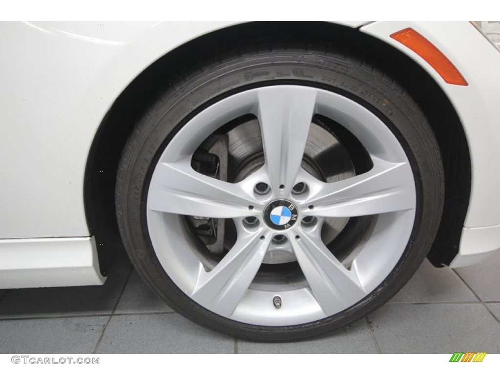2009 3 Series 335i Sedan - Alpine White / Black photo #10