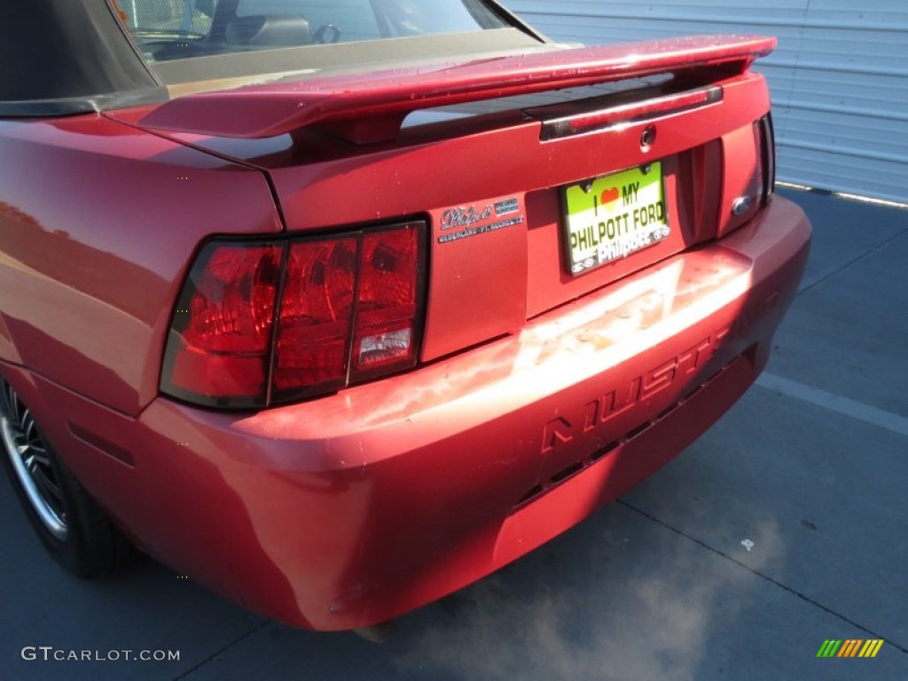 2002 Mustang V6 Convertible - Laser Red Metallic / Black Saleen Recaro photo #17
