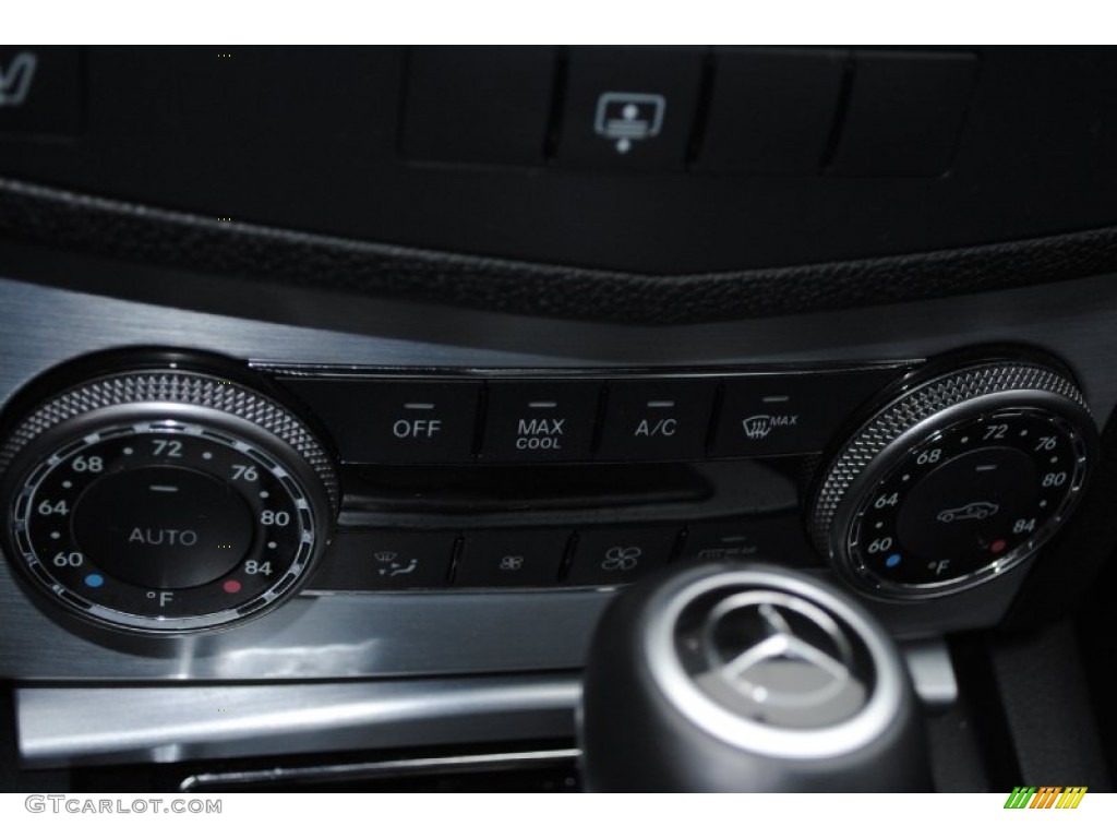 2009 Mercedes-Benz C 63 AMG Controls Photo #75440111