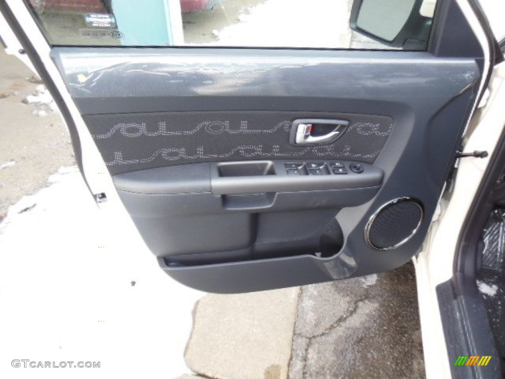 2013 Kia Soul + Black Soul Logo Cloth Door Panel Photo #75441309