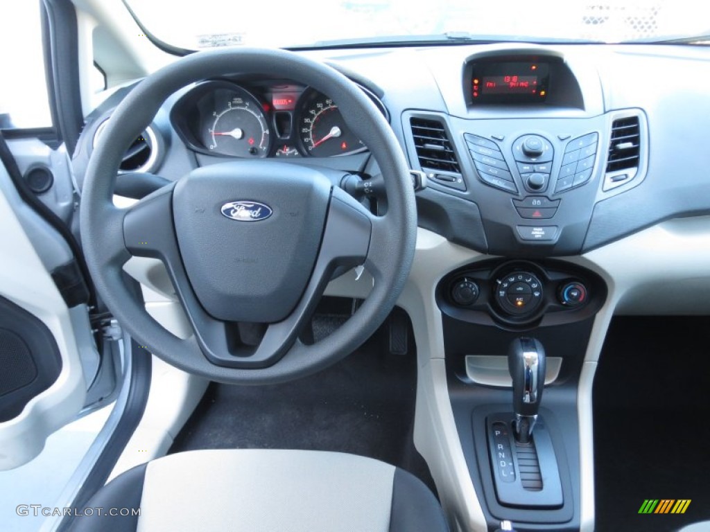 2013 Ford Fiesta S Hatchback Dashboard Photos