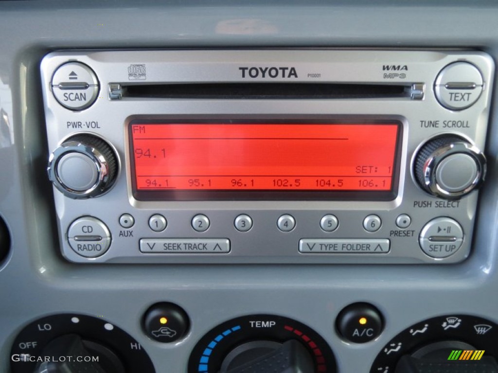 2013 Toyota FJ Cruiser Trail Teams Special Edition 4WD Audio System Photos