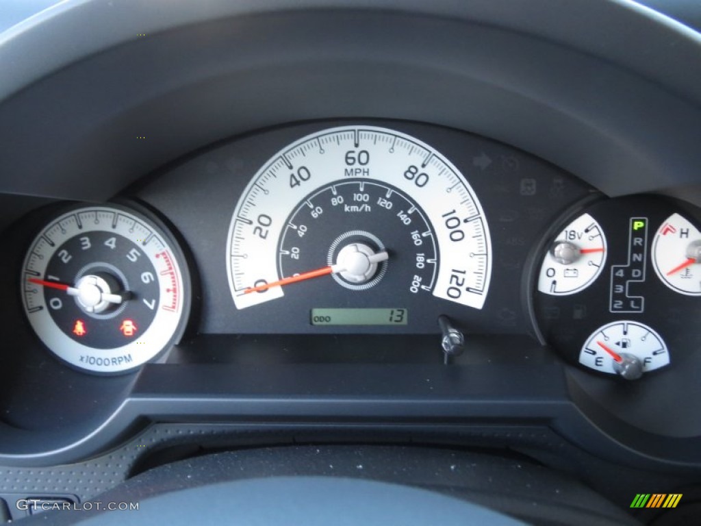 2013 Toyota FJ Cruiser Trail Teams Special Edition 4WD Gauges Photos