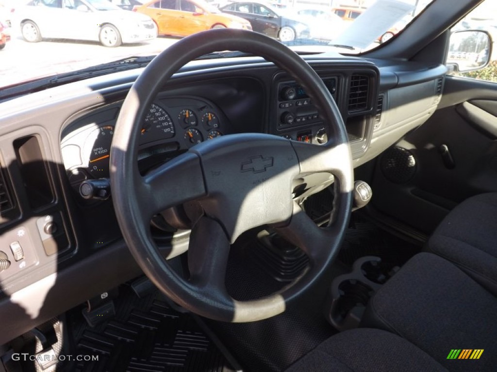 2005 Silverado 1500 Regular Cab - Victory Red / Dark Charcoal photo #10