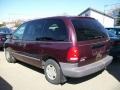 2000 Deep Cranberry Pearl Dodge Caravan   photo #2