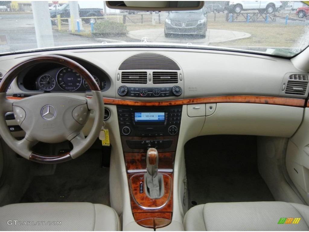 2003 Mercedes-Benz E 320 Sedan Java Dashboard Photo #75449442