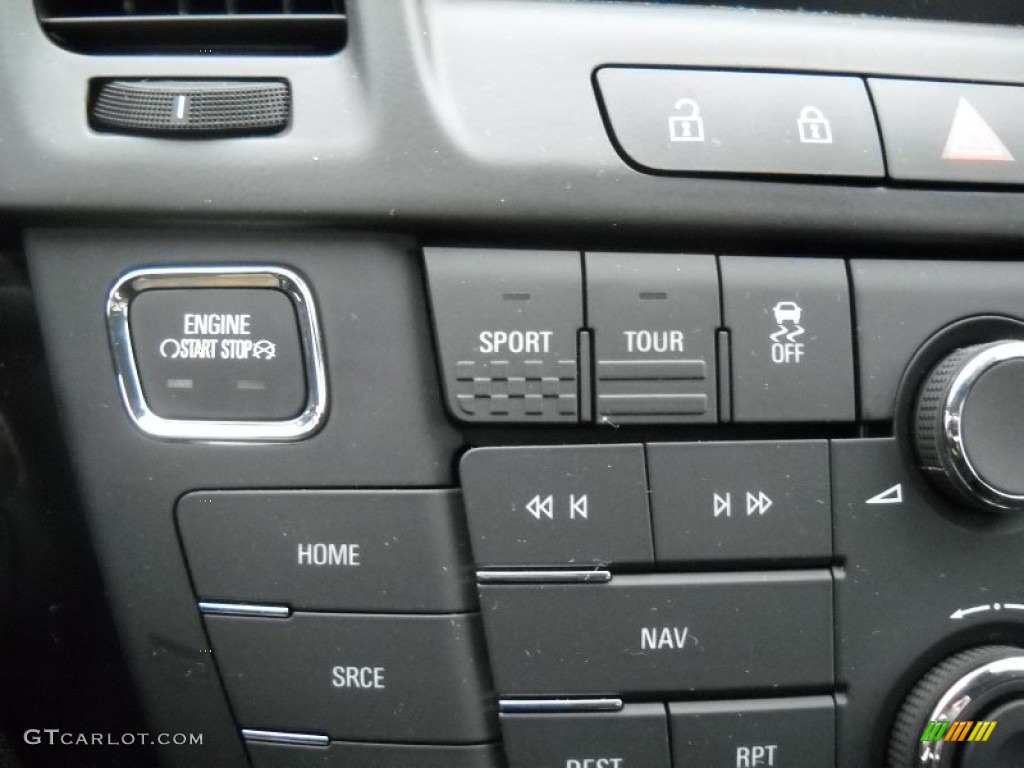 2013 Buick Regal Turbo Controls Photo #75450087