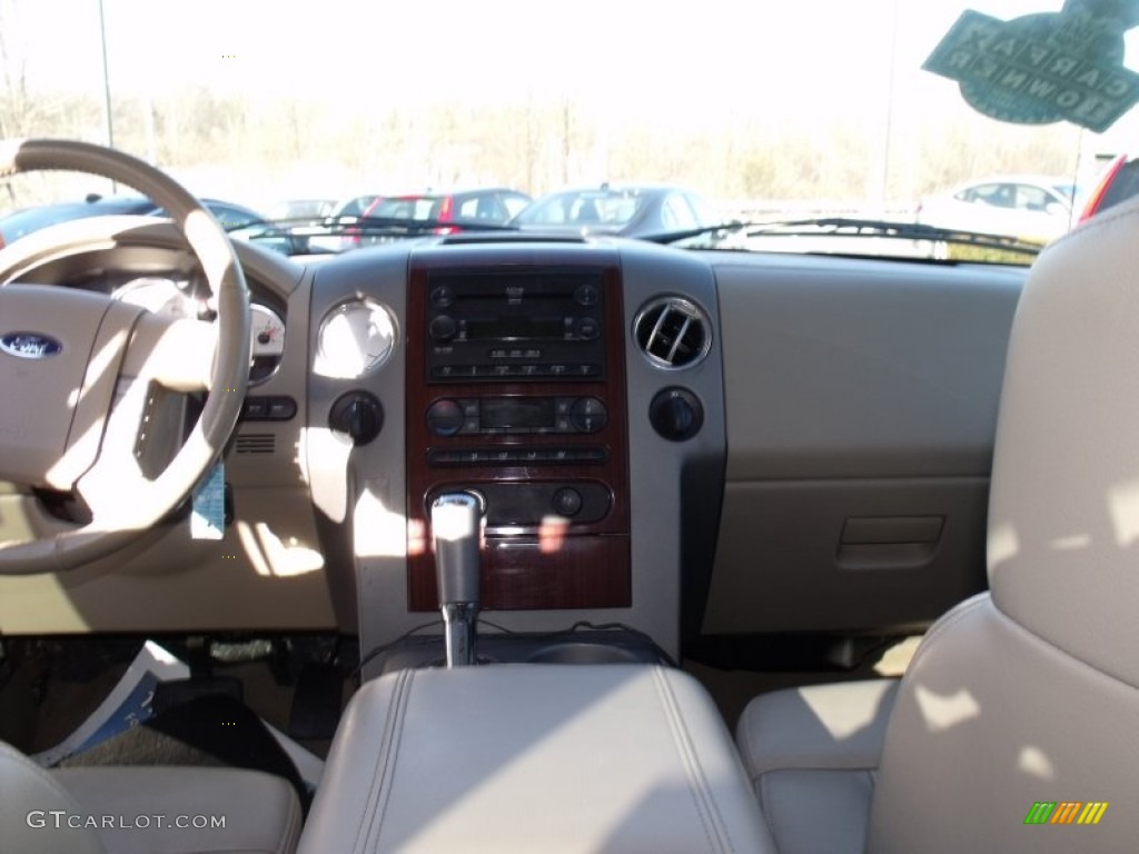2005 F150 Lariat SuperCrew 4x4 - Aspen Green Metallic / Tan photo #12