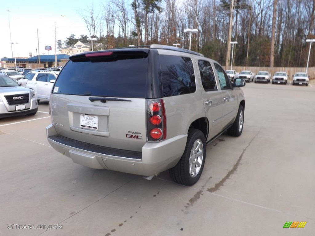 2013 Yukon Denali - Champagne Silver Metallic / Ebony photo #5