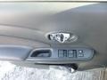 Titanium - Versa 1.6 SV Sedan Photo No. 17