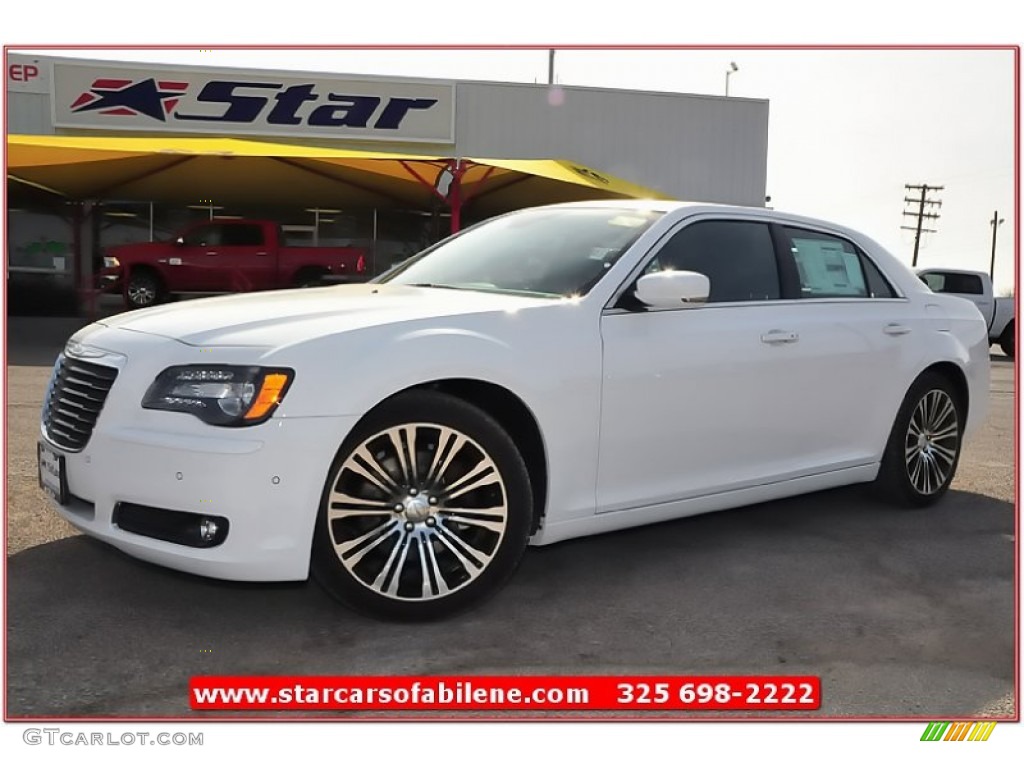 Bright White Chrysler 300