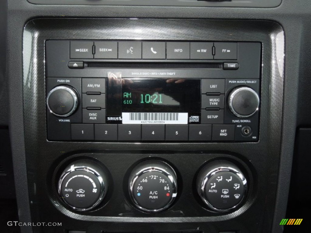 2013 Dodge Challenger SXT Plus Controls Photo #75459179