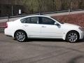 Ivory Pearl - M 35x Sedan Photo No. 6