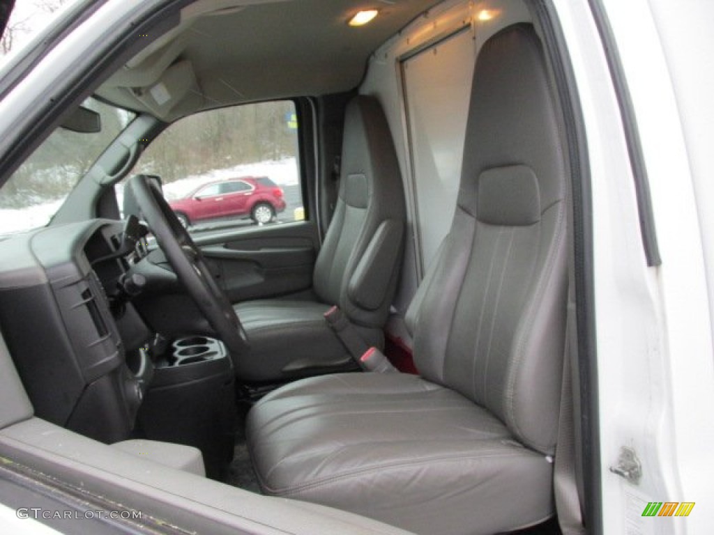 Medium Pewter Interior 2011 Chevrolet Express Cutaway 3500 Moving Van Photo #75461006