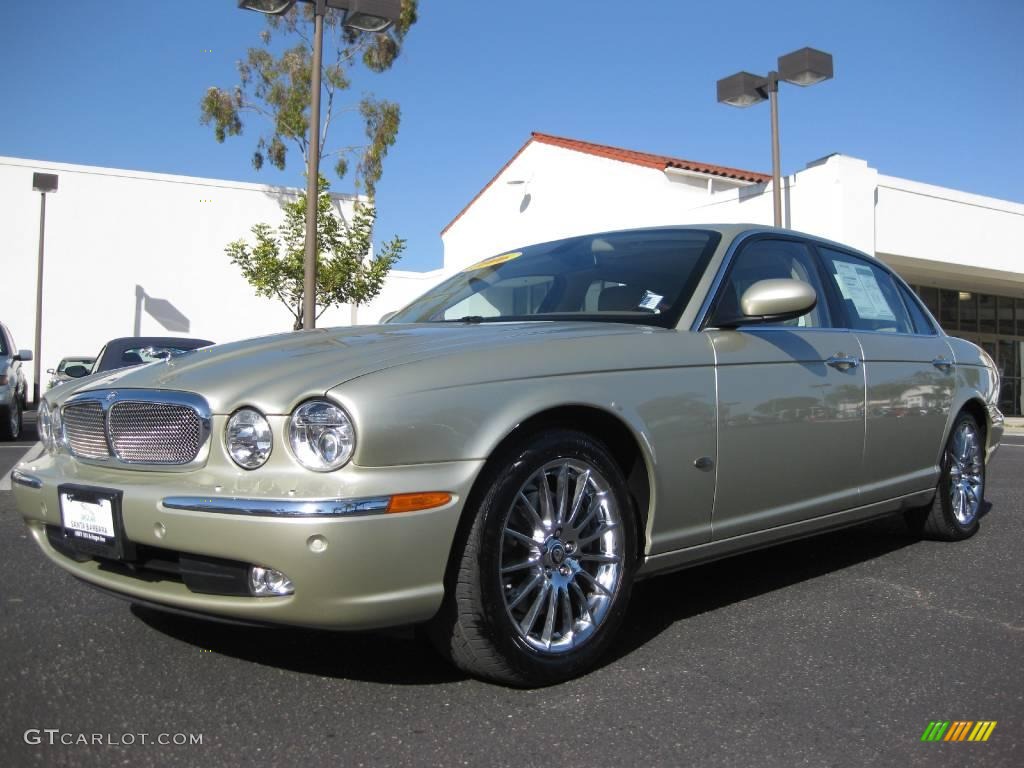 2006 XJ XJ8 L - Winter Gold Metallic / Champagne photo #1