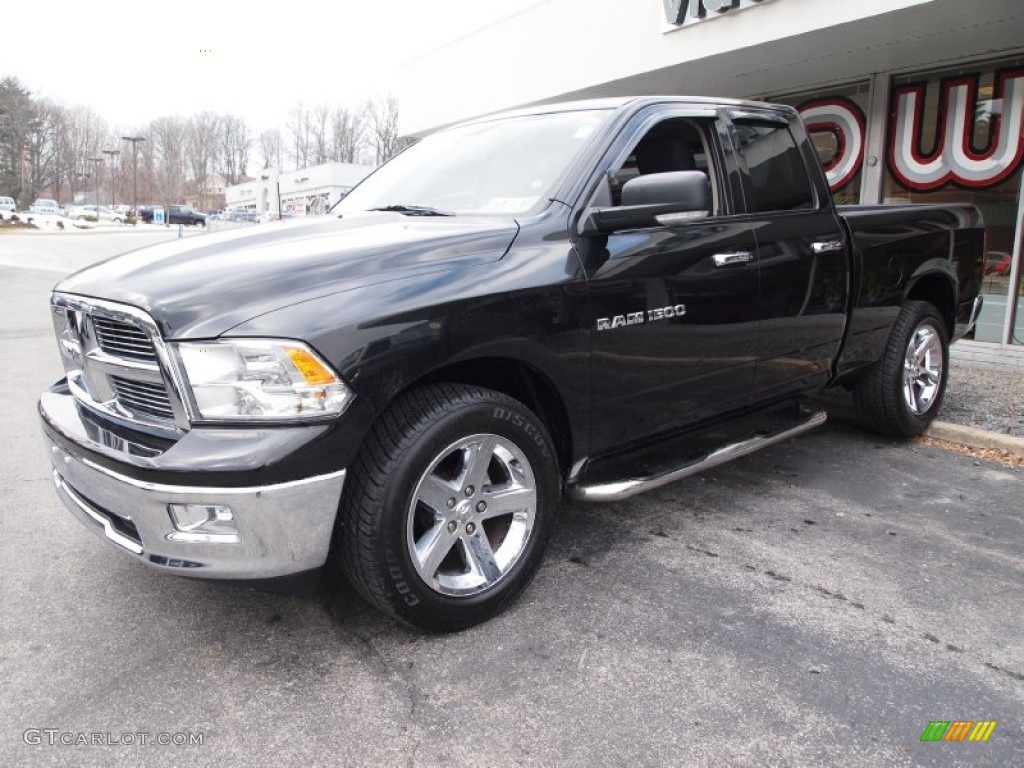 2011 Ram 1500 Big Horn Quad Cab 4x4 - Brilliant Black Crystal Pearl / Dark Slate Gray/Medium Graystone photo #2