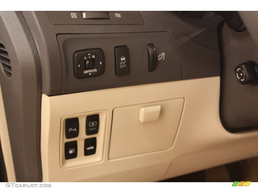2010 Lexus ES 350 Controls Photo #75465896