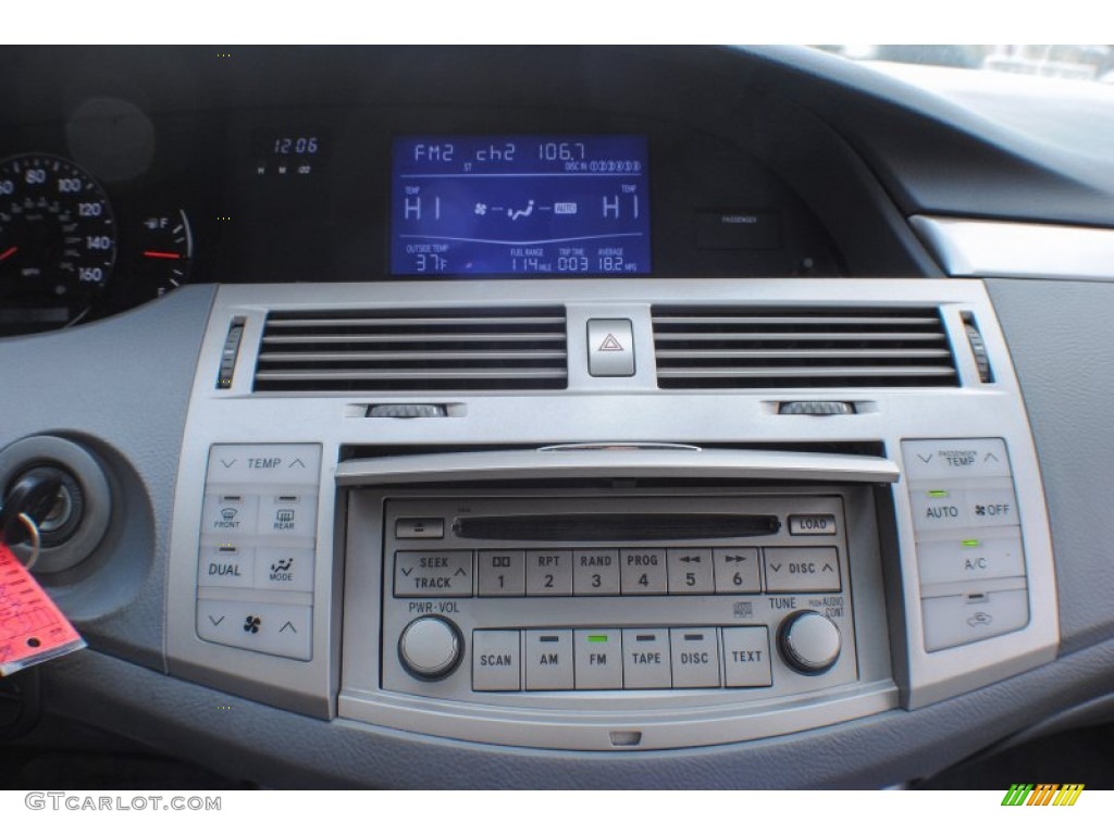 2005 Toyota Avalon XL Audio System Photos