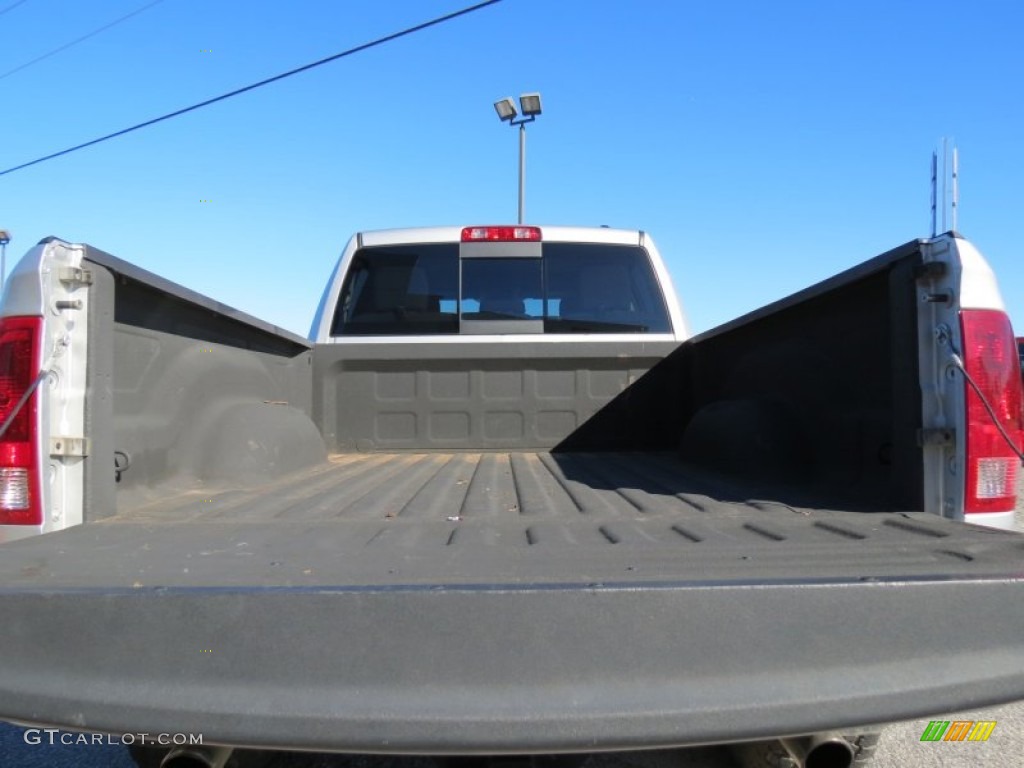 2011 Ram 1500 Big Horn Quad Cab 4x4 - Bright Silver Metallic / Dark Slate Gray/Medium Graystone photo #14