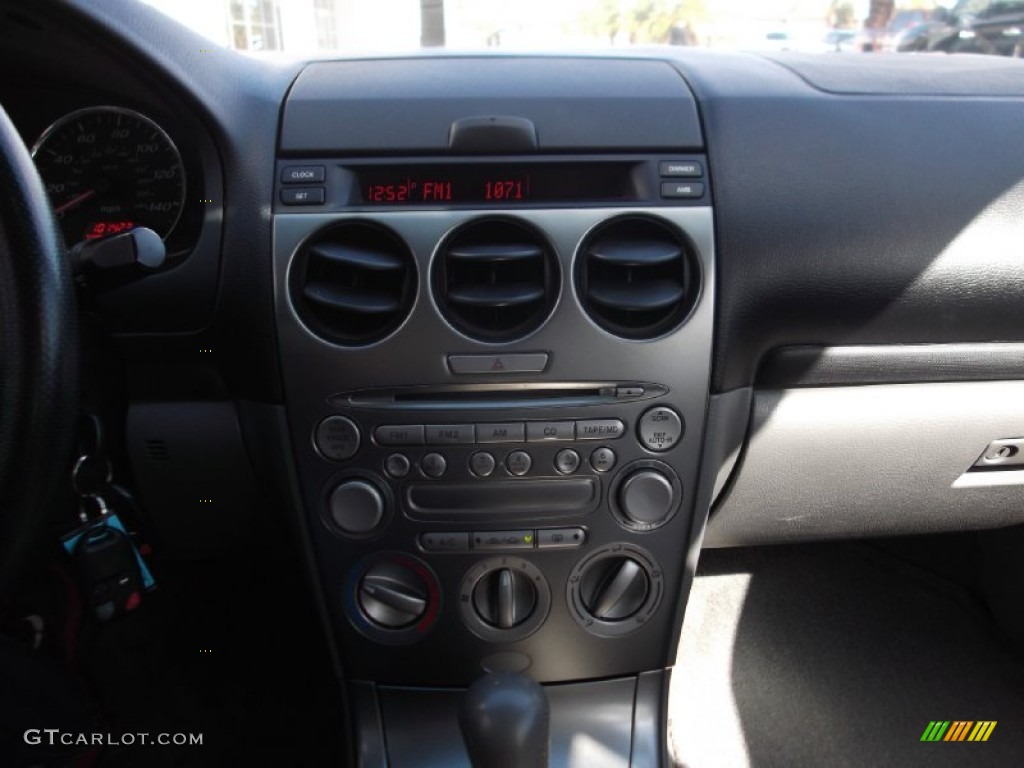 2003 MAZDA6 i Sedan - Satin Silver Metallic / Gray photo #18