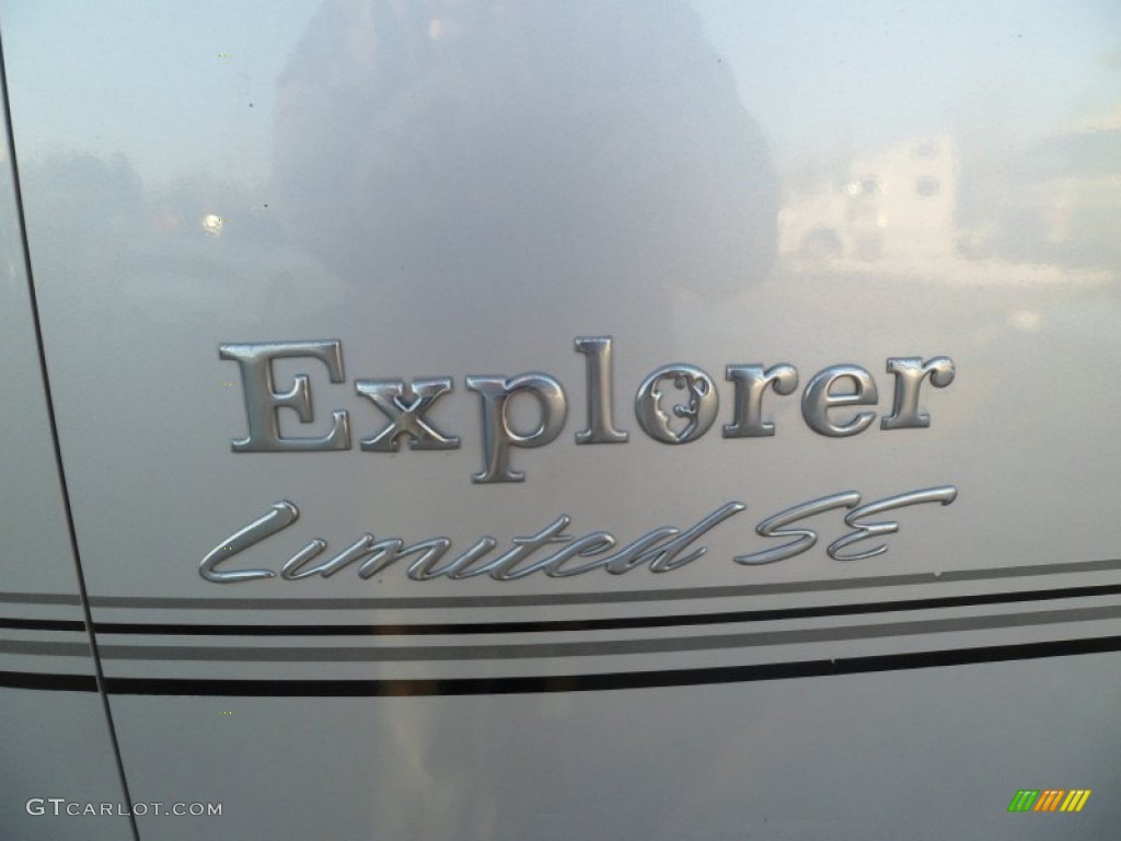 2003 Chevrolet Express 1500 AWD Passenger Conversion Van Marks and Logos Photo #75476366