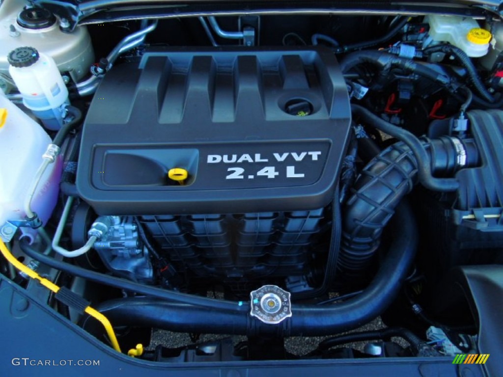 2013 Chrysler 200 Touring Sedan 2.4 Liter DOHC 16-Valve Dual VVT 4 Cylinder Engine Photo #75476759