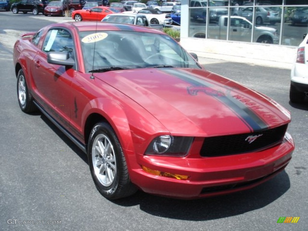 Redfire Metallic 2005 Ford Mustang V6 Deluxe Coupe Exterior Photo #75479300