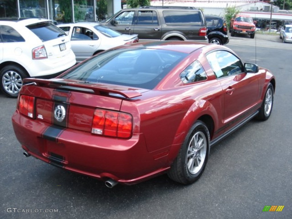 2005 Mustang V6 Deluxe Coupe - Redfire Metallic / Dark Charcoal photo #8