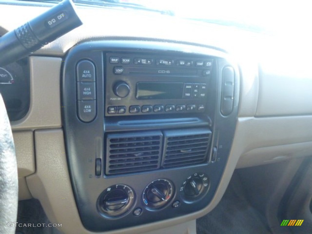 2002 Explorer XLT 4x4 - Harvest Gold Metallic / Medium Parchment photo #13