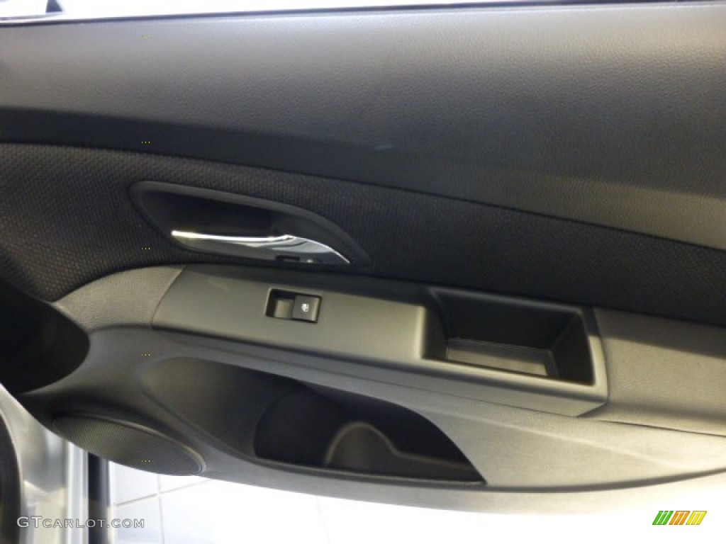 2013 Cruze LT - Silver Ice Metallic / Jet Black photo #9