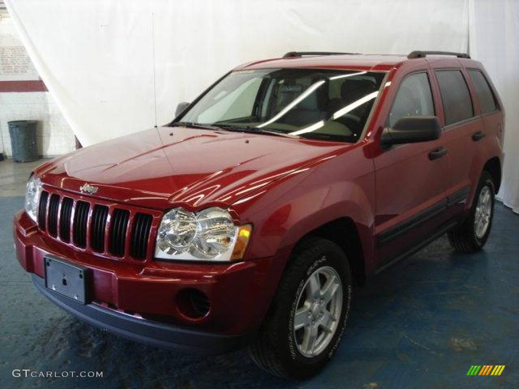 2006 Grand Cherokee Laredo 4x4 - Inferno Red Crystal Pearl / Medium Slate Gray photo #1