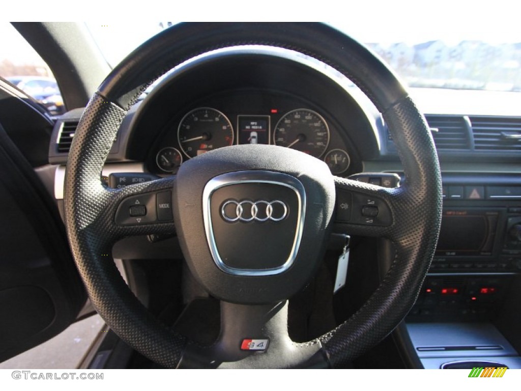 2007 Audi S4 4.2 quattro Sedan Steering Wheel Photos