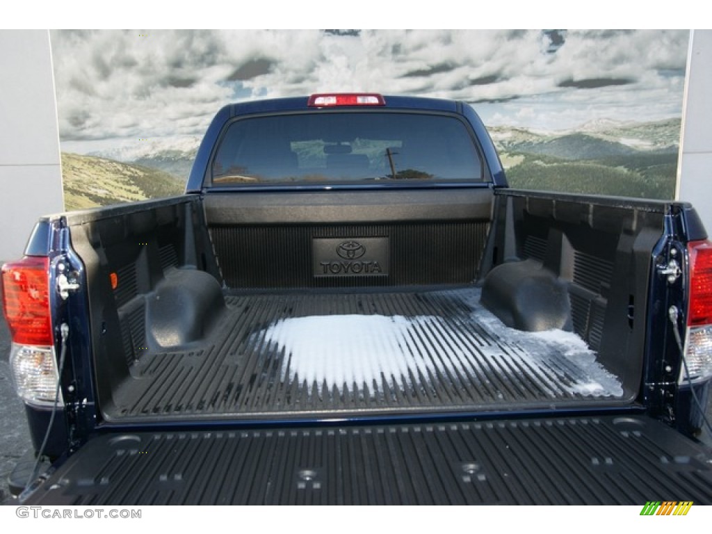 2013 Tundra CrewMax 4x4 - Nautical Blue Metallic / Graphite photo #8