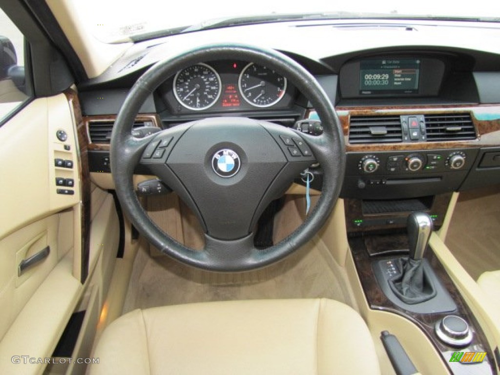 2007 BMW 5 Series 530i Sedan Beige Steering Wheel Photo #75494906