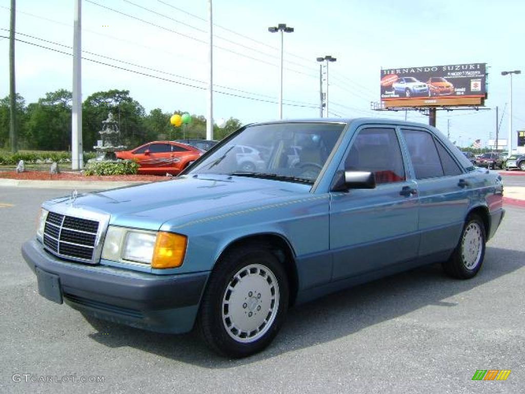 1993 Teal Blue Metallic MercedesBenz 190 Class 190E 2.3 7479663 Photo