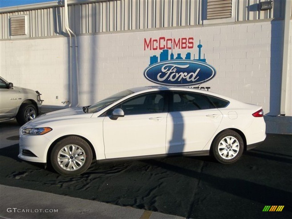 2013 Fusion S - Oxford White / Earth Gray photo #2