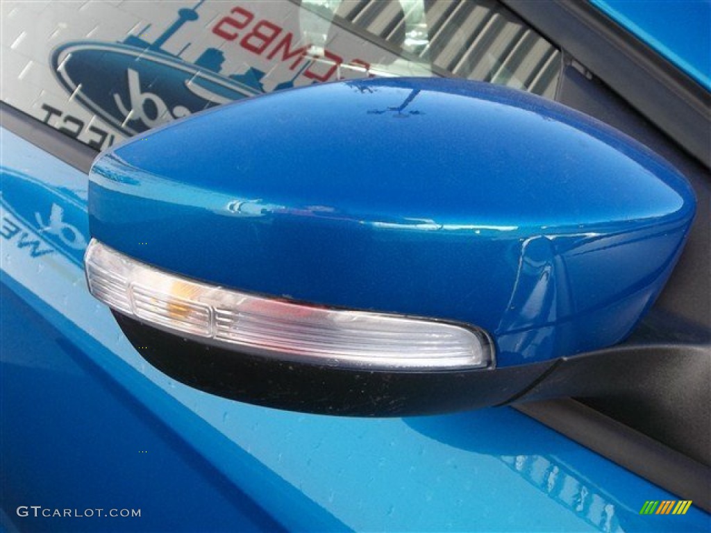 2013 Focus SE Hatchback - Blue Candy / Medium Light Stone photo #9