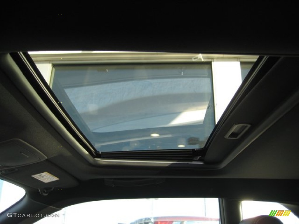 2009 Dodge Challenger SRT8 Sunroof Photos