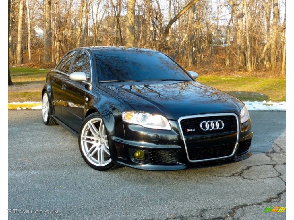 2007 Audi RS4 4.2 quattro Sedan Exterior Photos