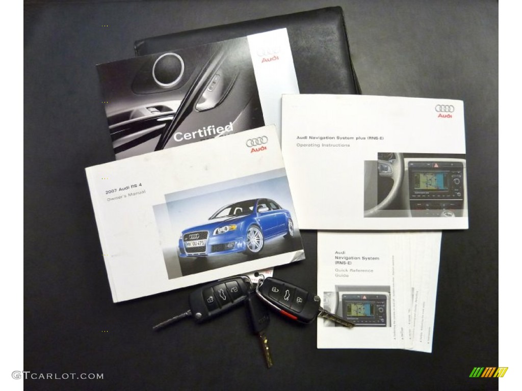 2007 Audi RS4 4.2 quattro Sedan Books/Manuals Photo #75505727