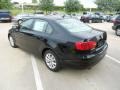 Black - Jetta SE Sedan Photo No. 5