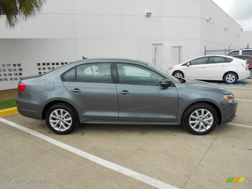 2012 Jetta SE Sedan - Platinum Gray Metallic / Titan Black photo #8