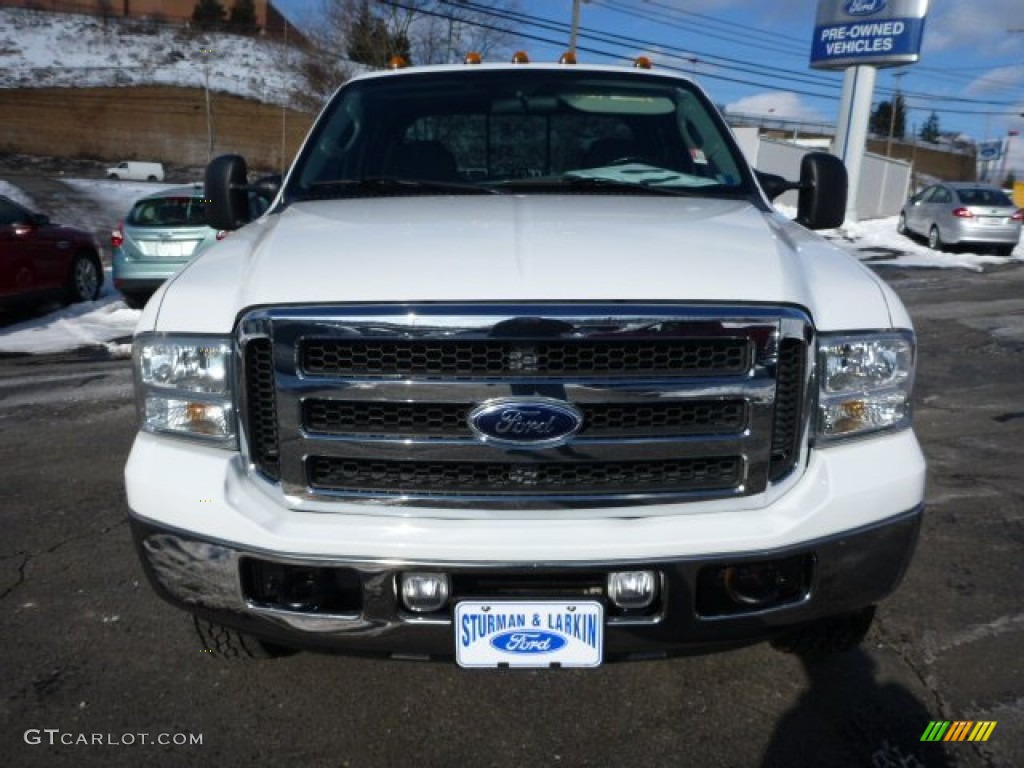 2005 F350 Super Duty FX4 Crew Cab 4x4 Dually - Oxford White / Medium Flint photo #6