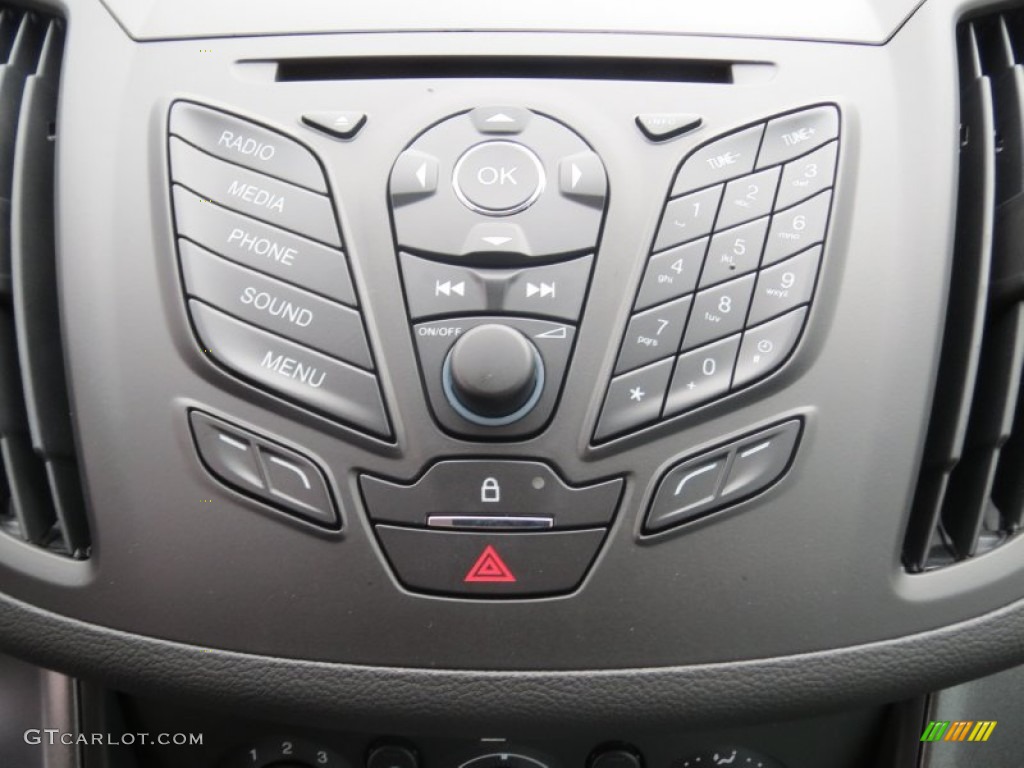 2013 Ford Escape S Controls Photo #75515393