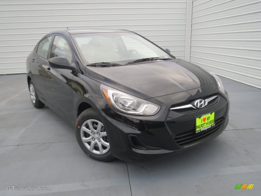 2013 Accent GLS 4 Door - Ultra Black / Beige photo #1