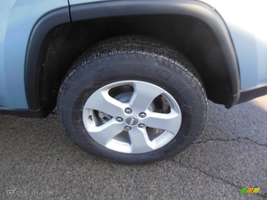 2013 Grand Cherokee Laredo X Package 4x4 - Winter Chill Pearl / Black photo #9