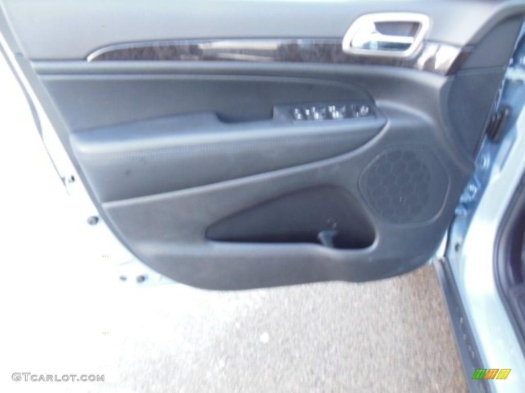 2013 Grand Cherokee Laredo X Package 4x4 - Winter Chill Pearl / Black photo #12